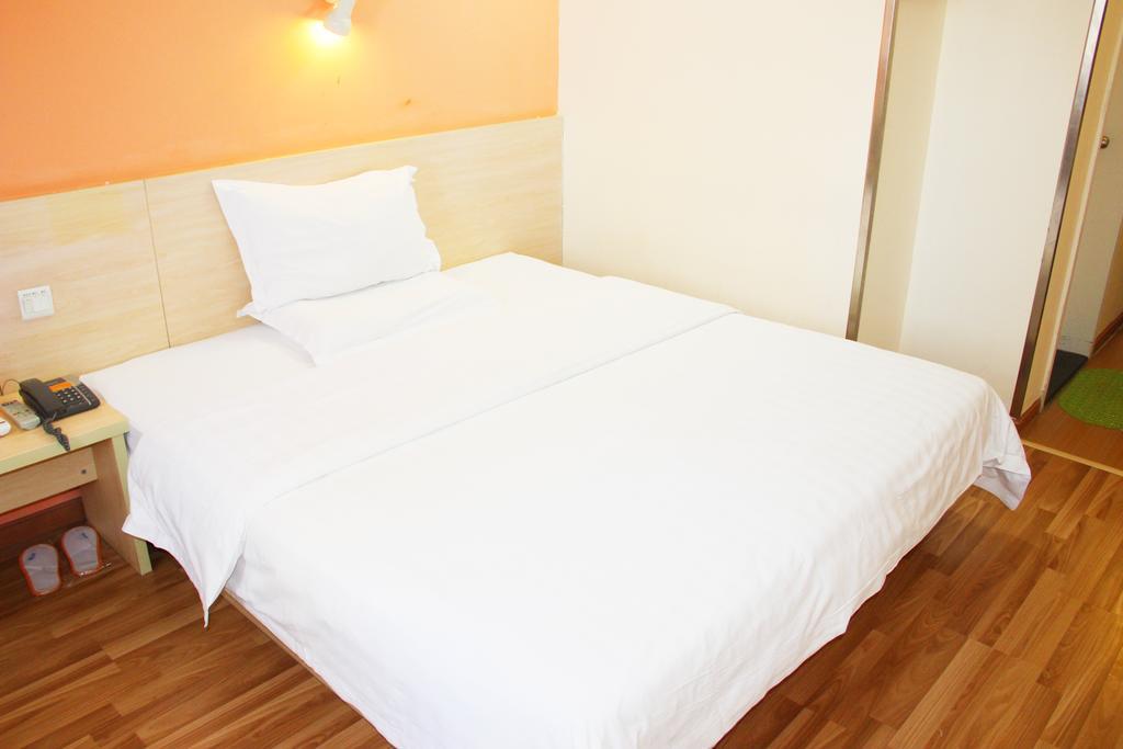 7Days Inn Guangzhou Gangding Longkou XI Road Exterior photo