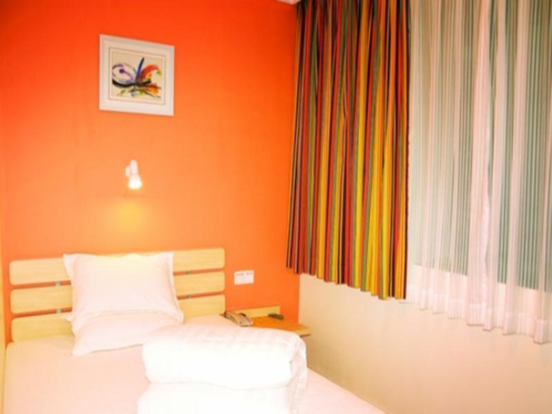 7Days Inn Guangzhou Gangding Longkou XI Road Exterior photo